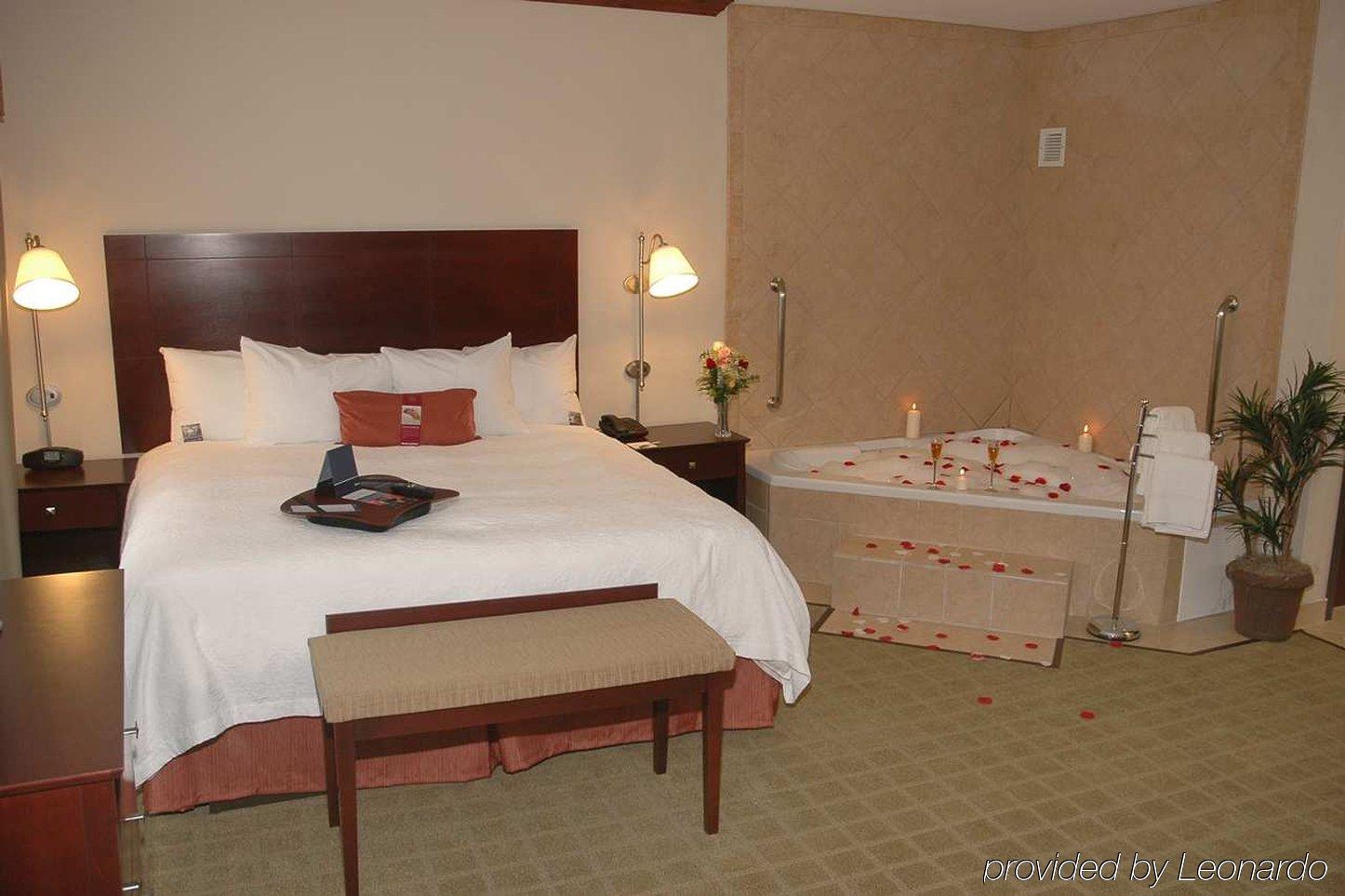 Hampton Inn And Suites Waxahachie Værelse billede